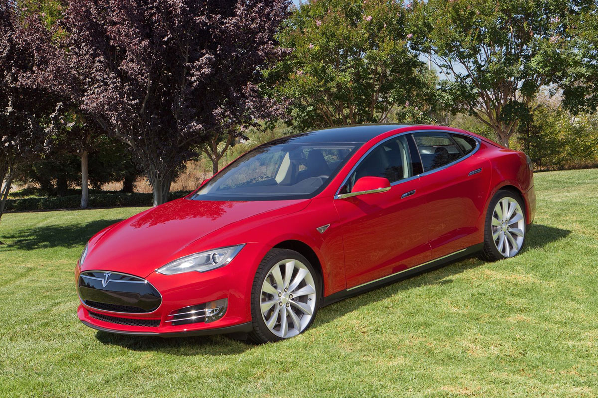 Tesla Model S 2013