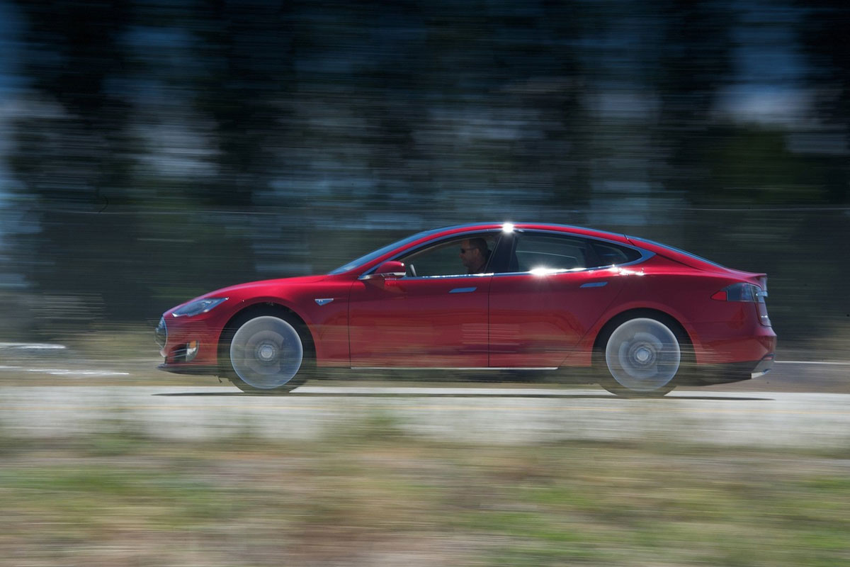 Tesla Model S 2013