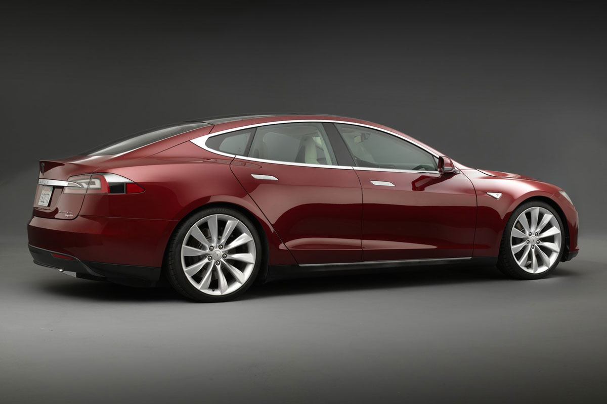 Tesla Model S 2013