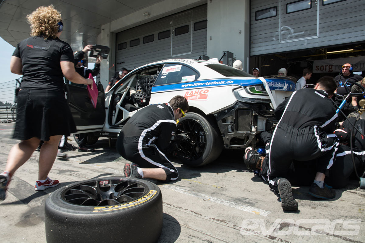 VLN 2015: 4. Rennen