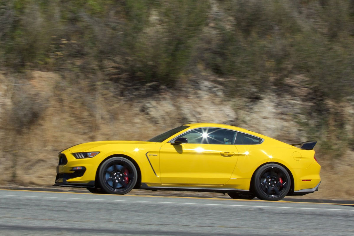 Ford Mustang Shelby GT350R 2015