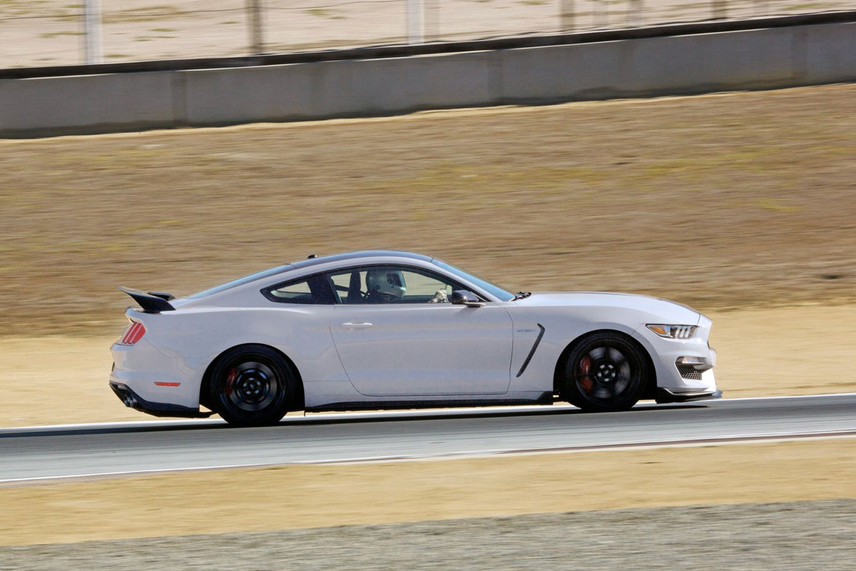 Ford Mustang Shelby GT350R 2015