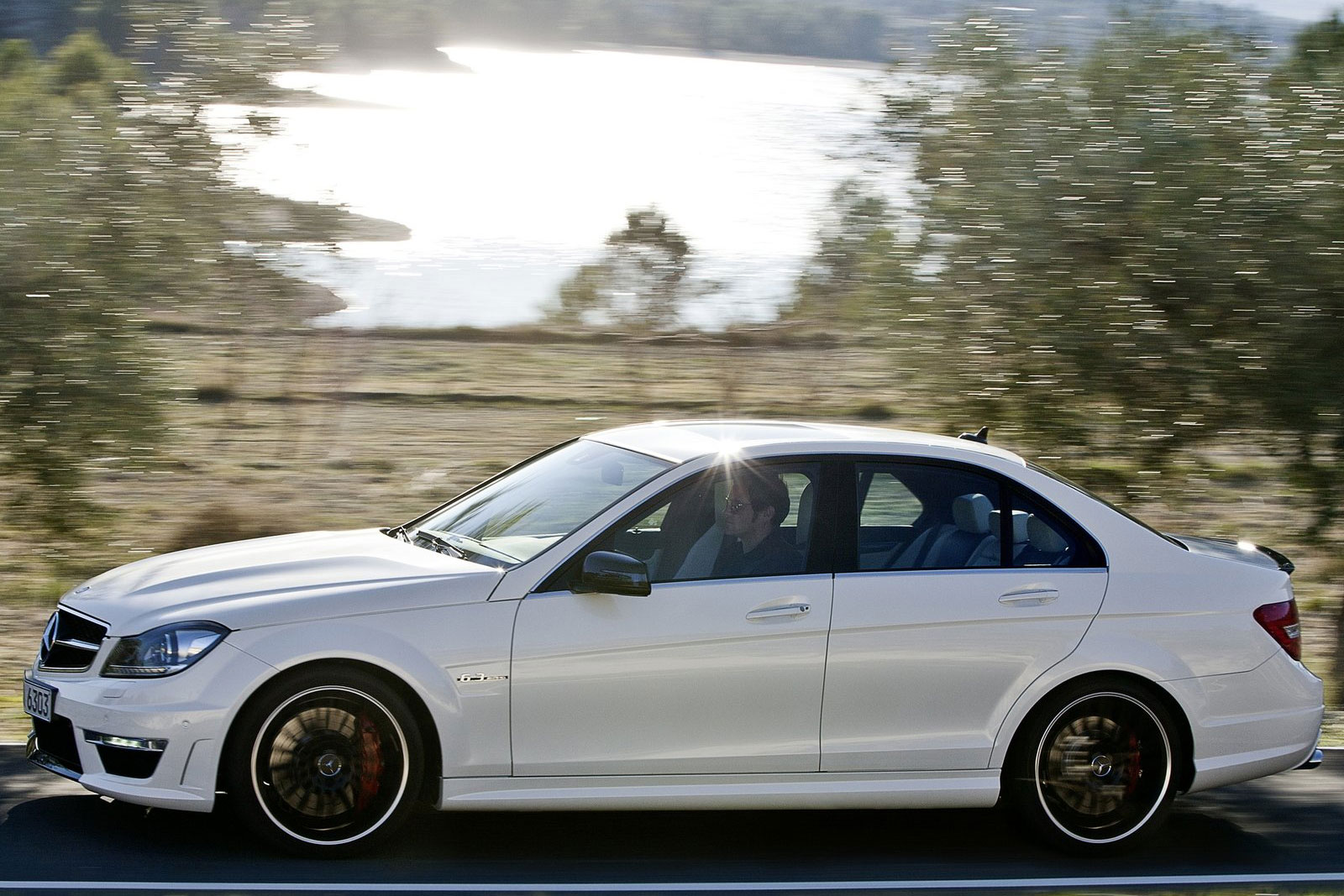 Mercedes C 63 AMG 2011