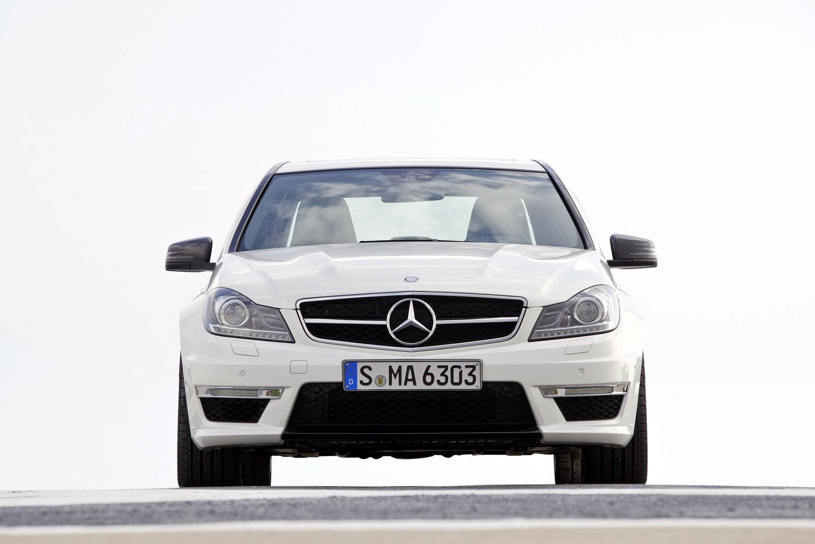 Mercedes C 63 AMG 2011