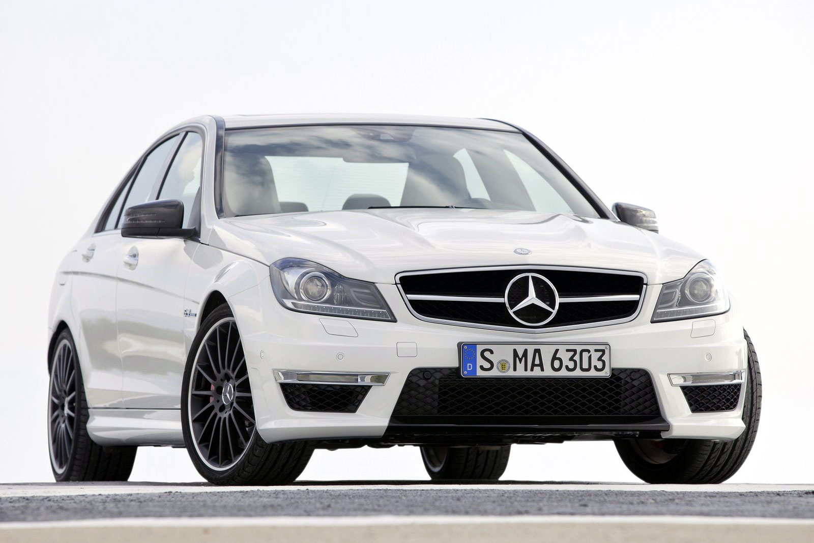 Mercedes C 63 AMG 2011