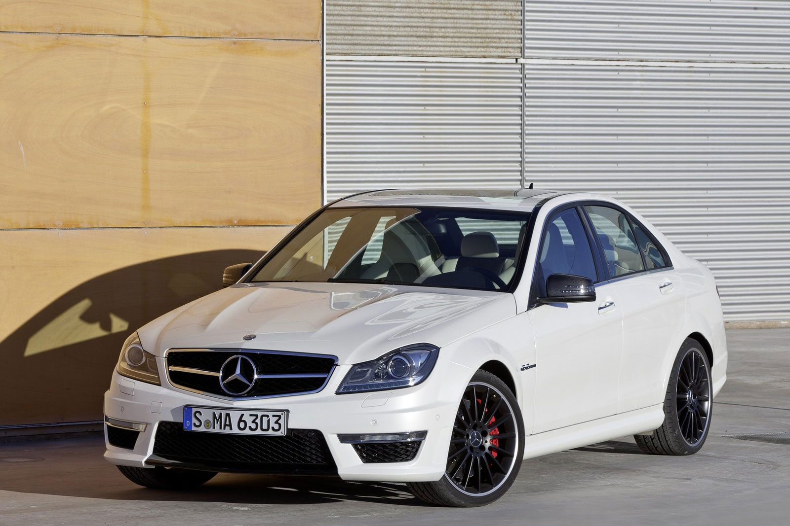 Mercedes C 63 AMG 2011