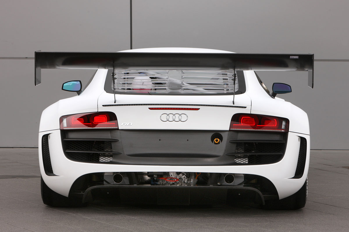 Audi R8 LMS ultra 2011