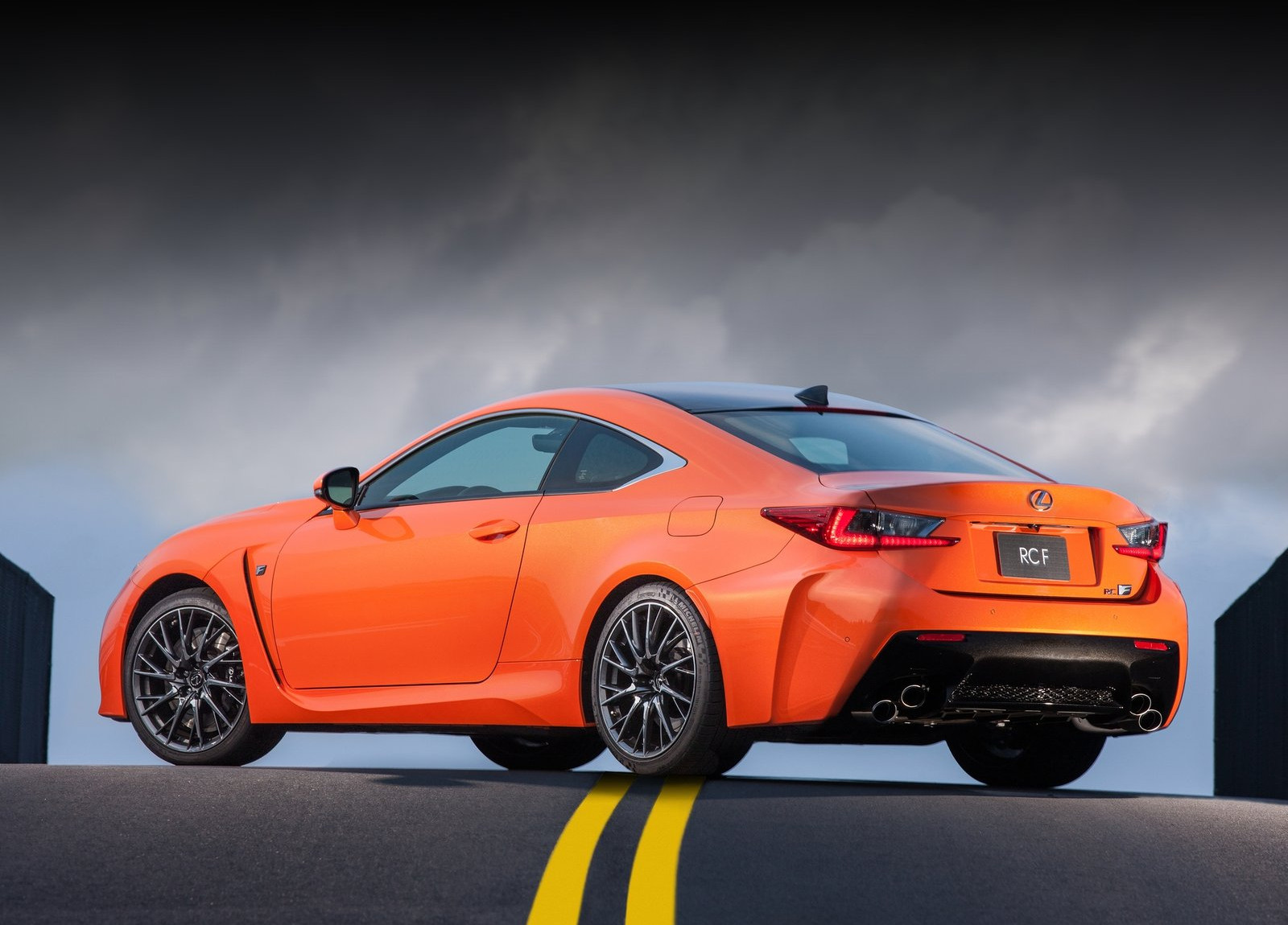 16. Platz: Lexus RC-F