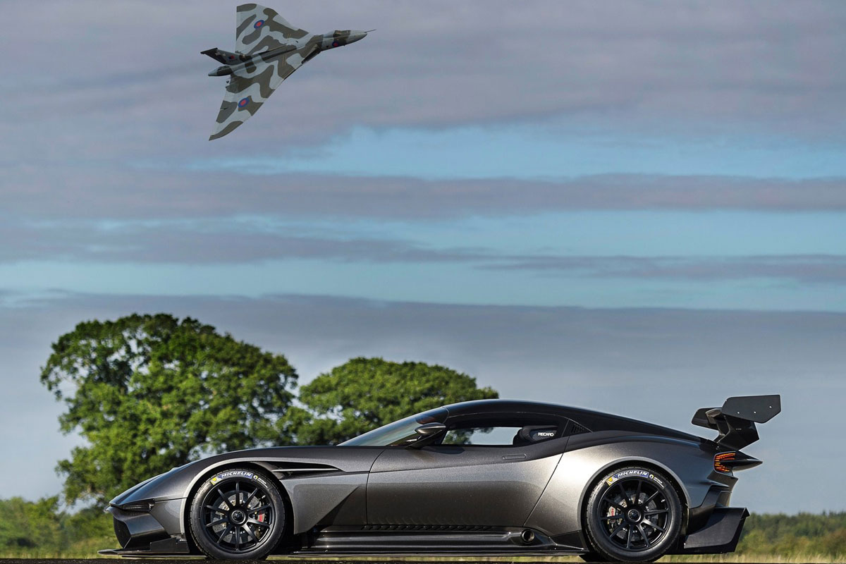 Aston Martin Vulcan 2015