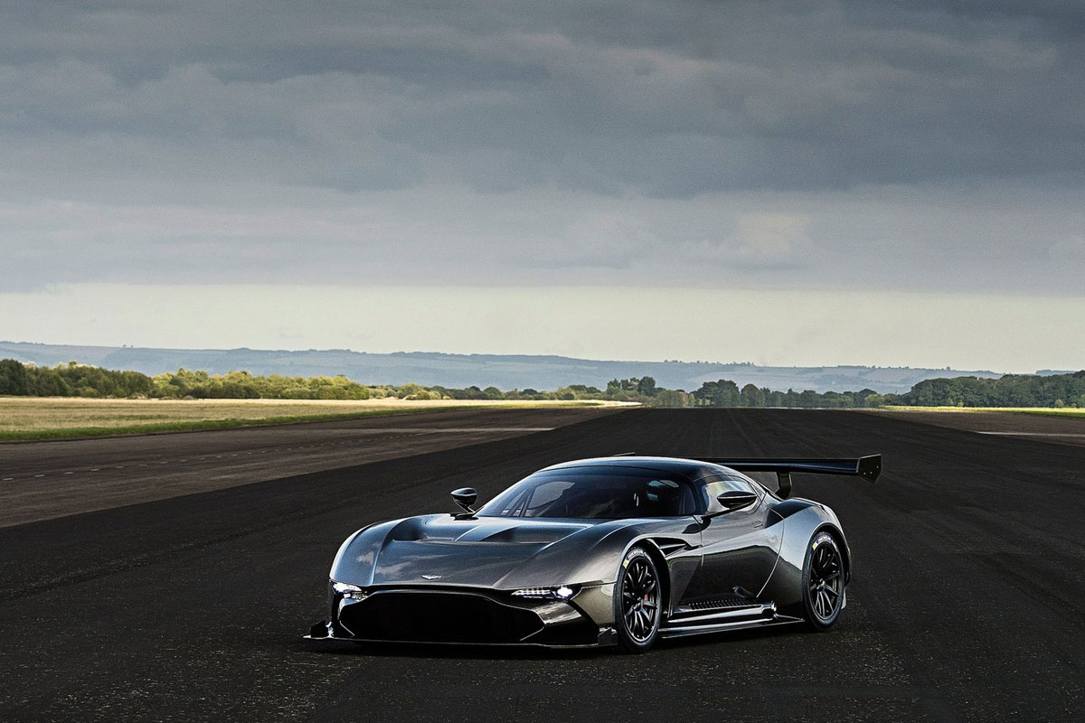 Aston Martin Vulcan 2015