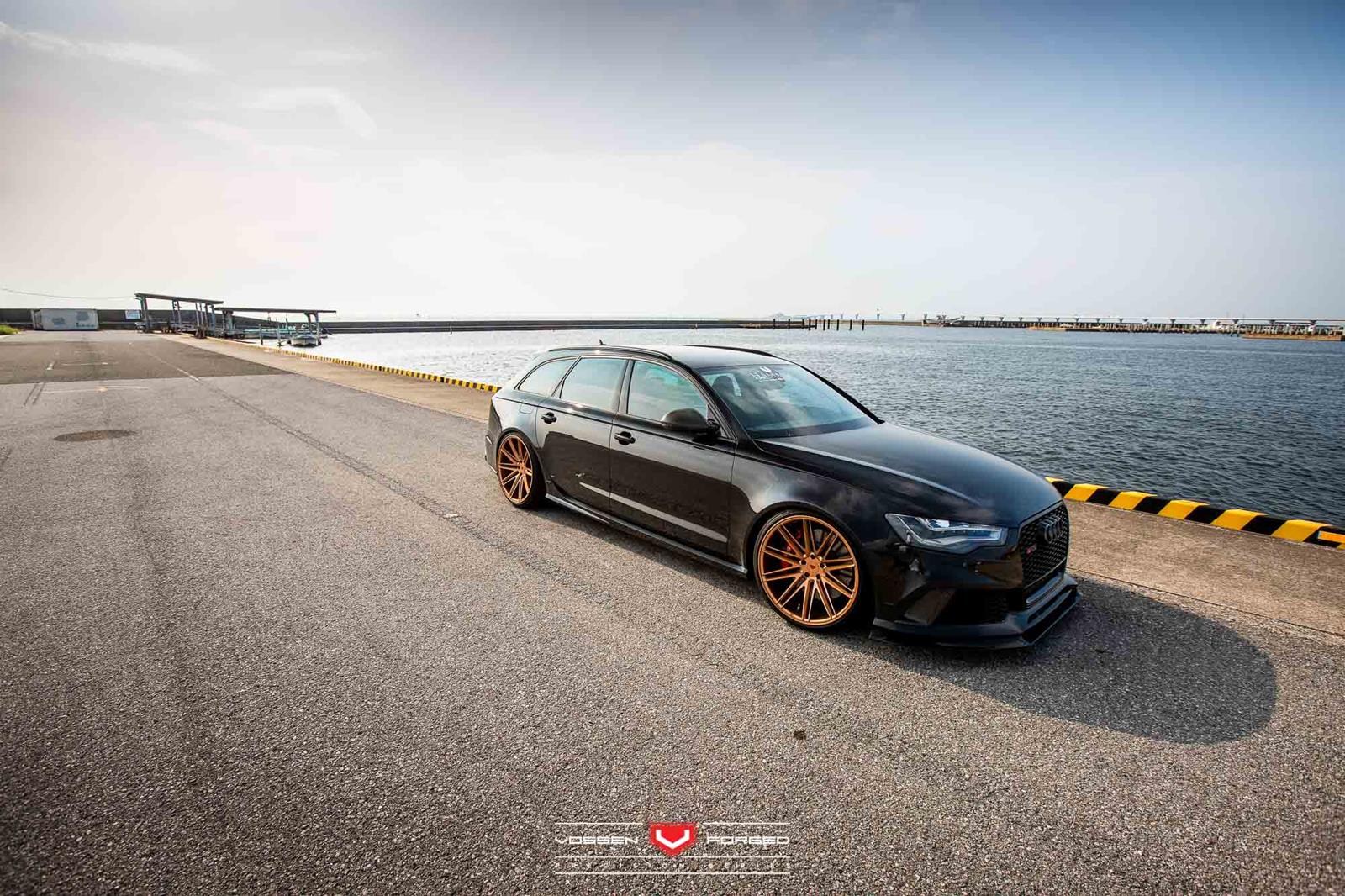 Audi RS6 Avant mit Felgen von Vossen Wheels 2015