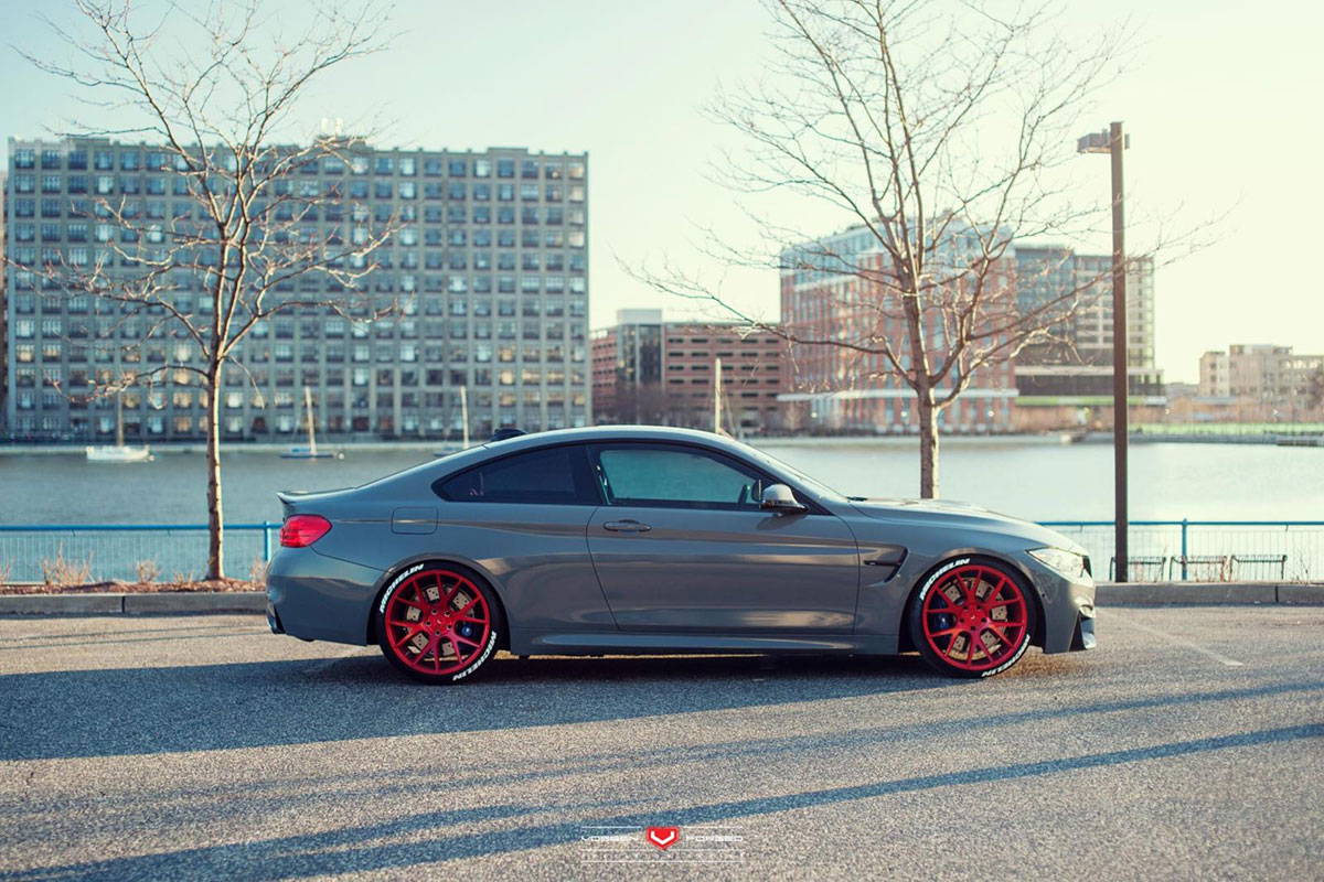 BMW-M4-Vossen-(11)