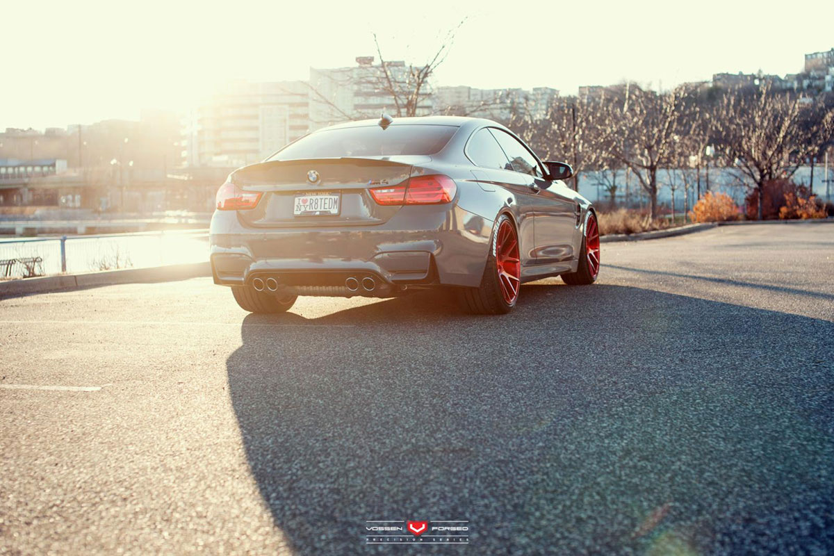 BMW-M4-Vossen-(18)