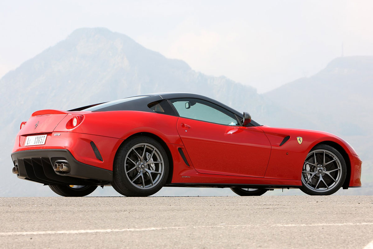 Ferrari 599 GTO 2011