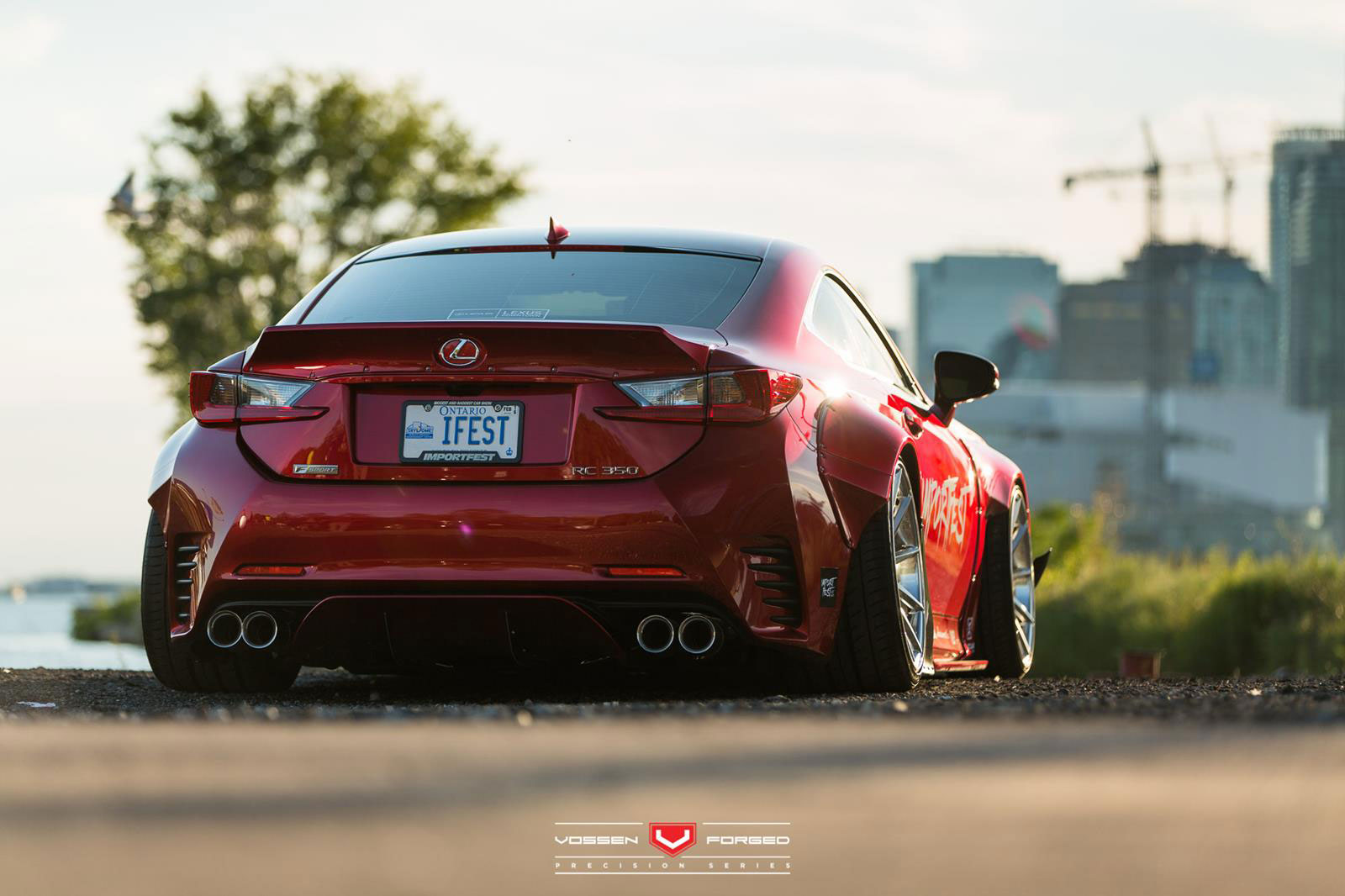 Lexus RC-F: Bodykit Rocket Bunny, Felgen Vossen Wheels