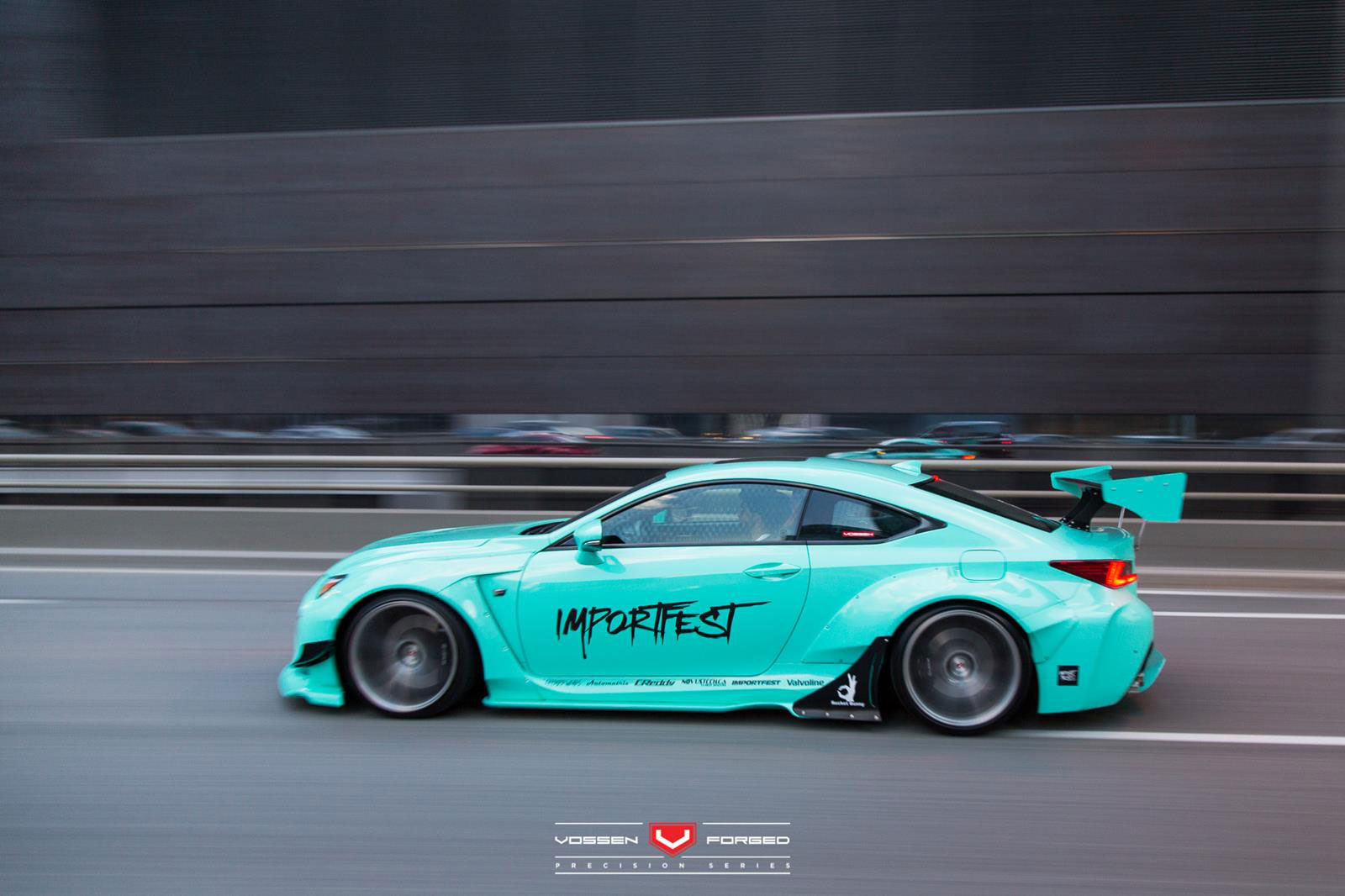 Lexus RC-F: Bodykit Rocket Bunny, Felgen Vossen Wheels