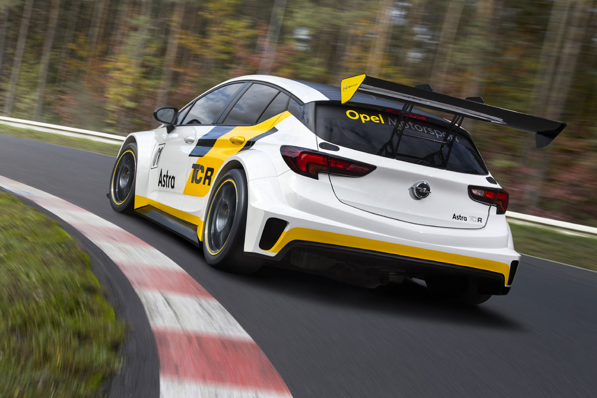 Opel Astra TCR 2015