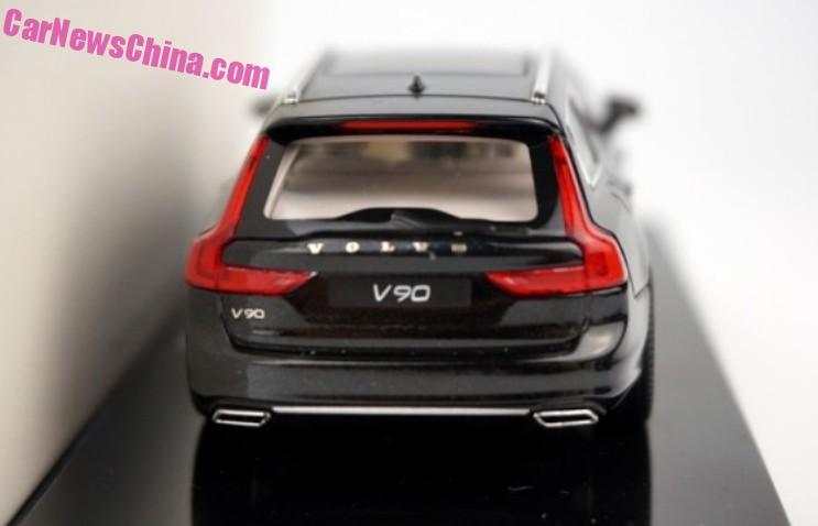 Volvo V90 2017 als Modellauto