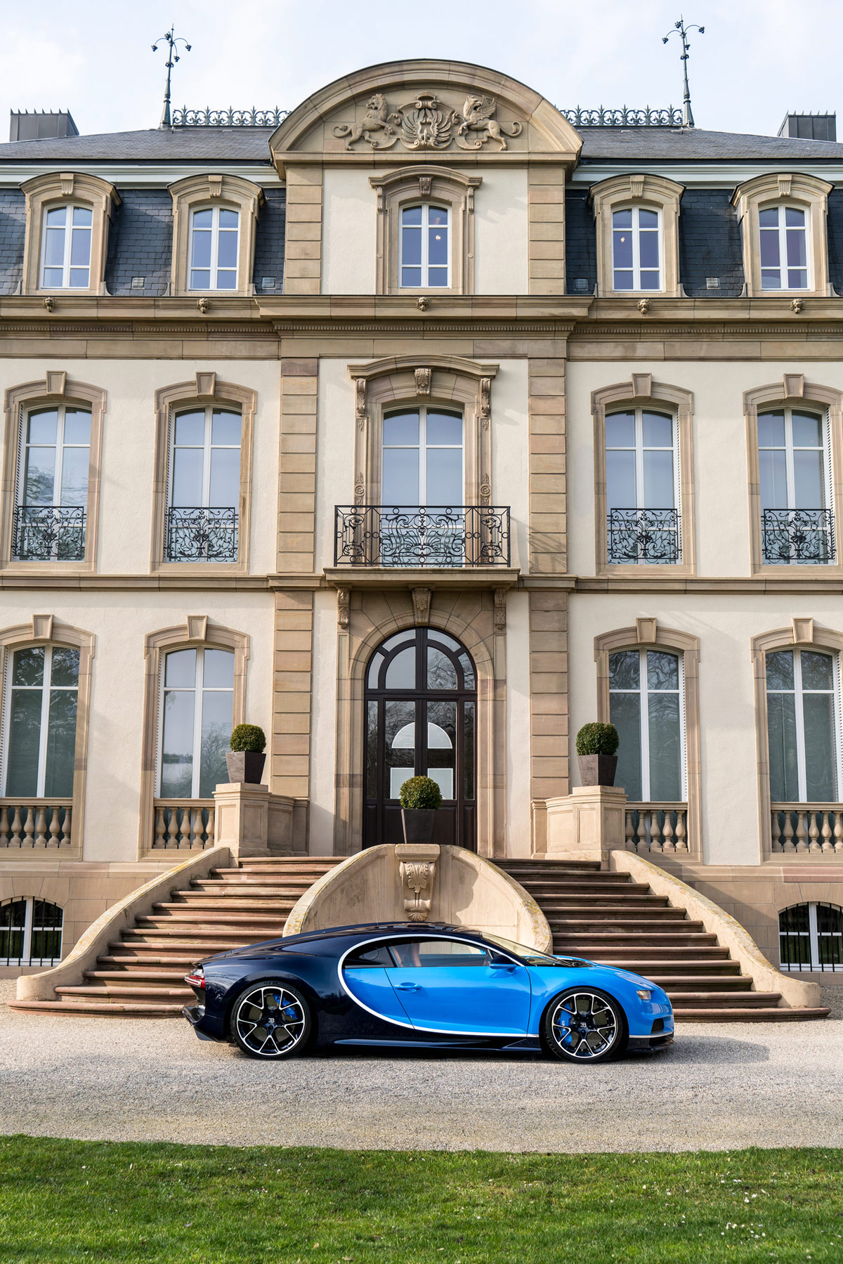 Bugatti Chiron 2016