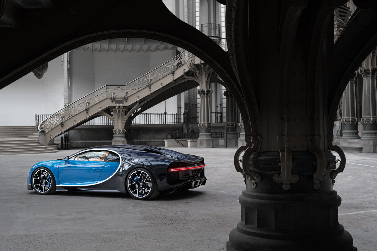 Bugatti Chiron 2016