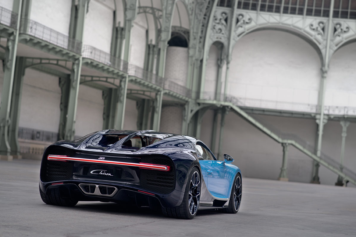 Bugatti Chiron 2016