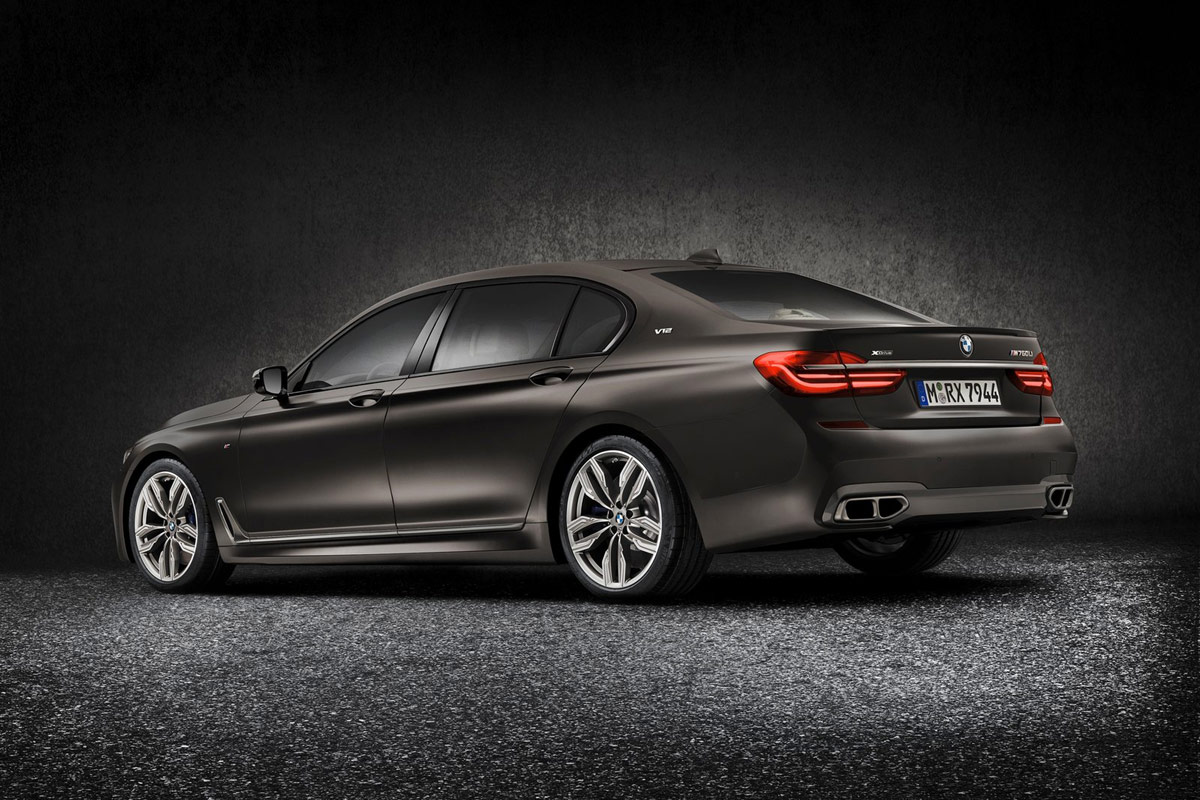 BMW M760Li xDrive 2016