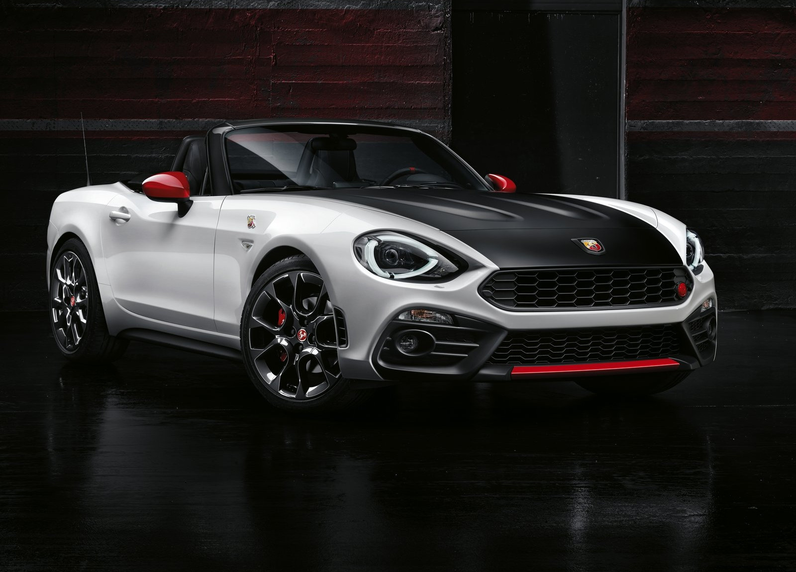 Abarth 124 Spider