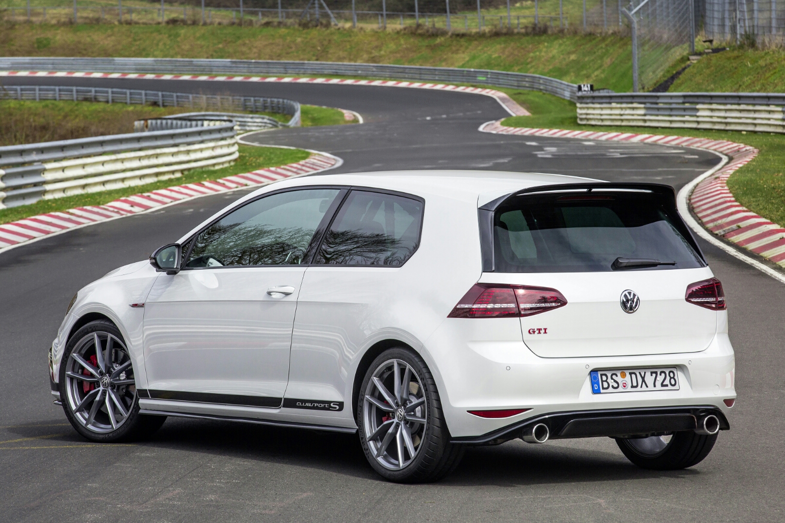 VW Golf GTI Clubsport S