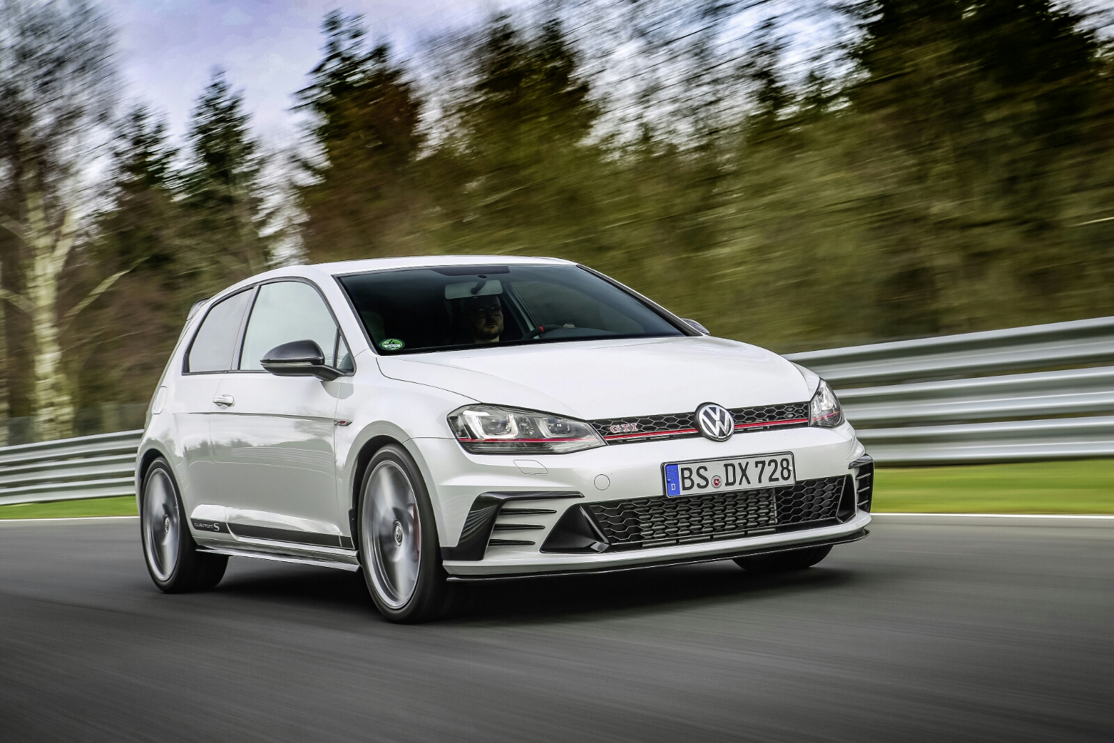 VW Golf GTI Clubsport S