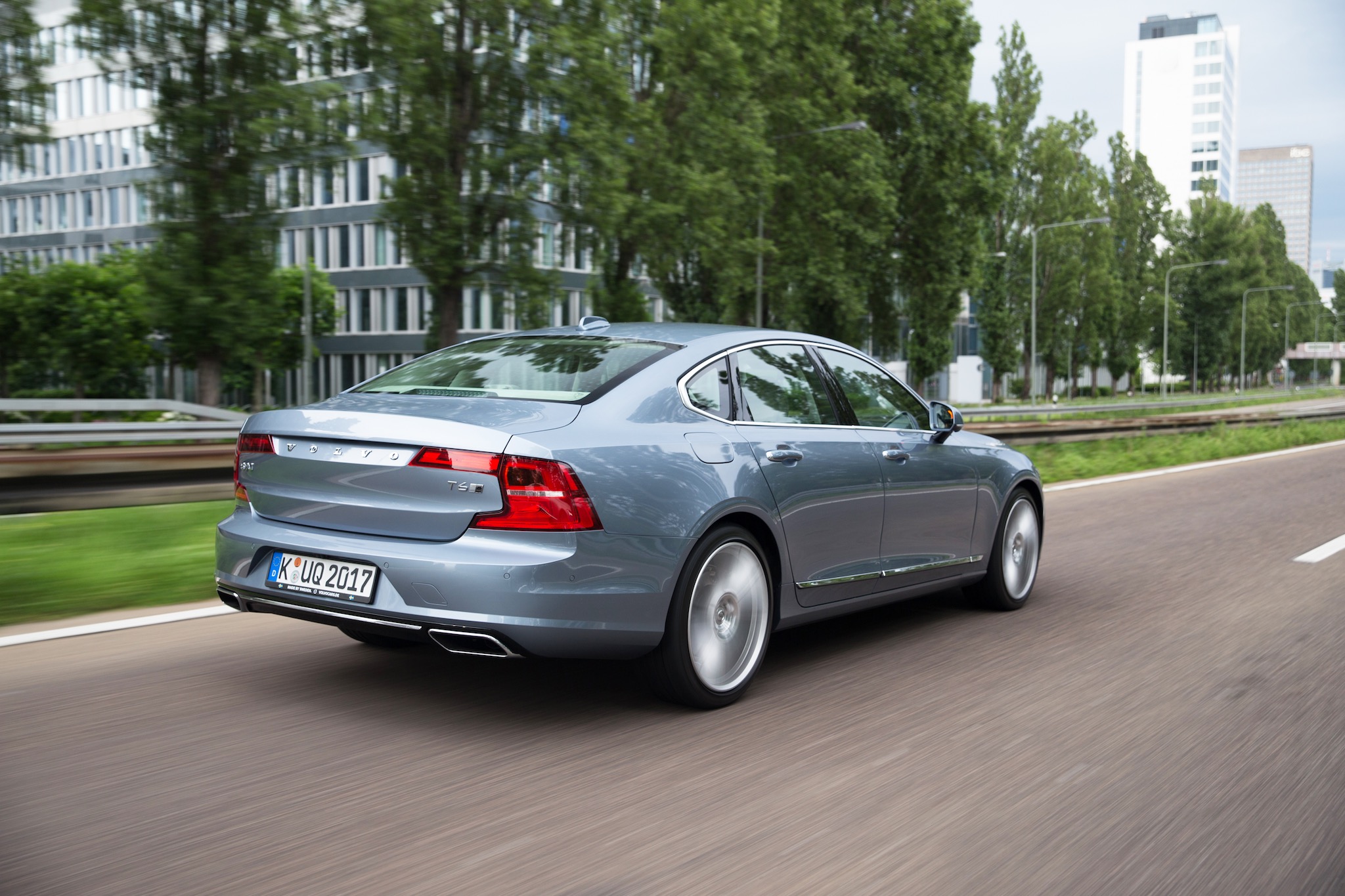 Volvo S90