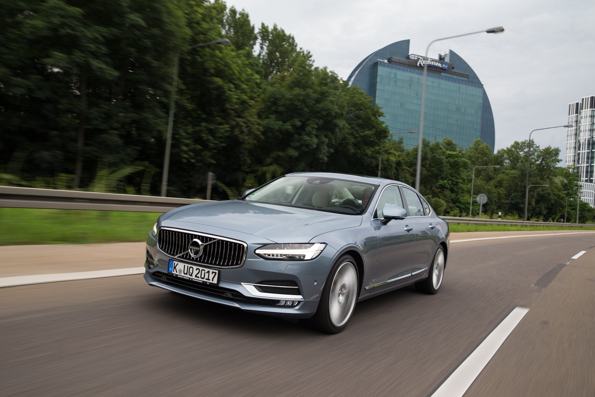 Volvo S90