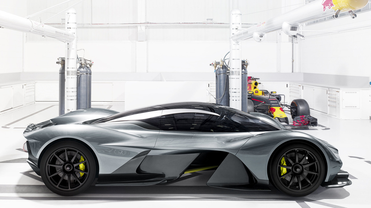 aston-martin-red-bull-racing-am-rb-001(2)