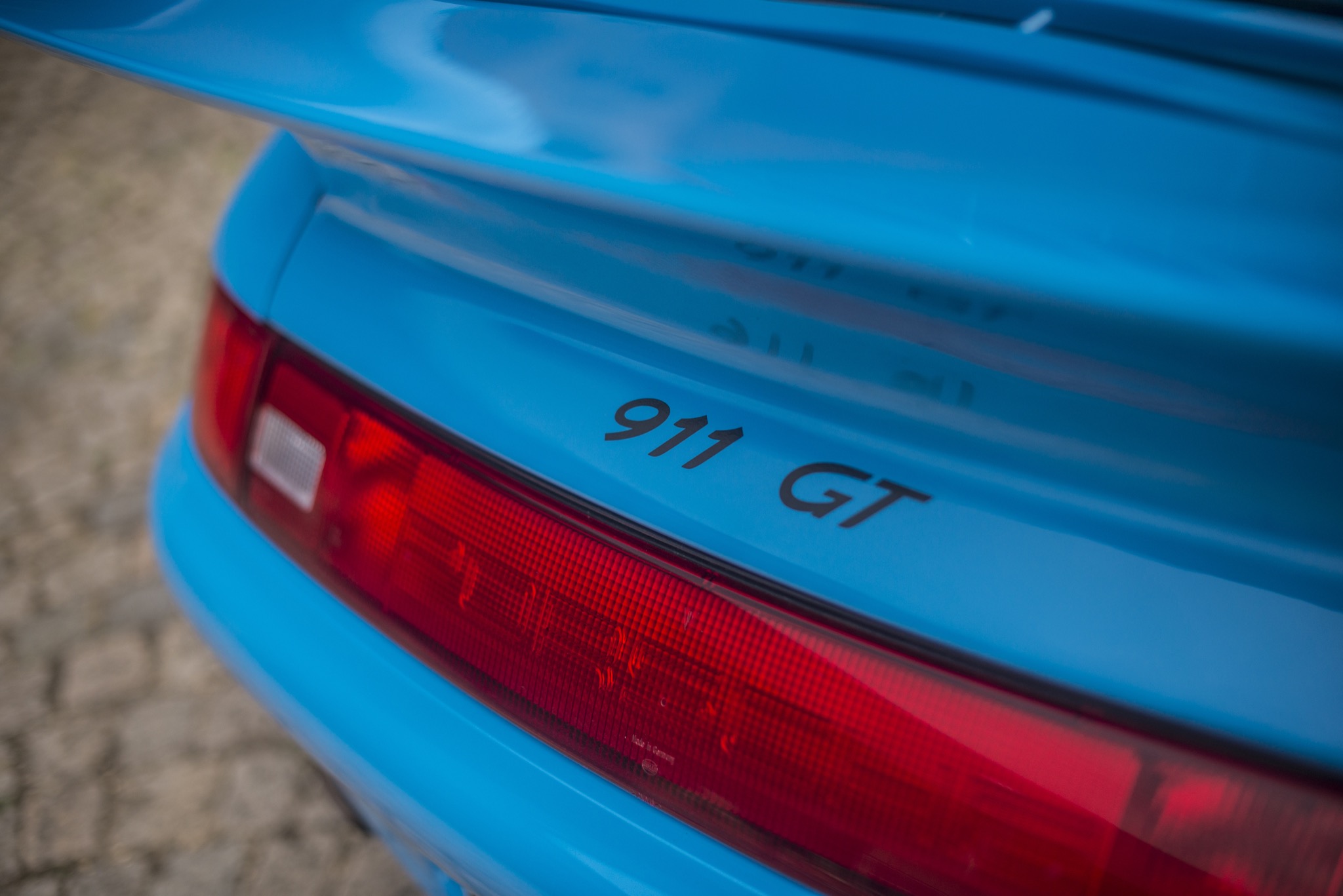 Porsche 911 GT2 10