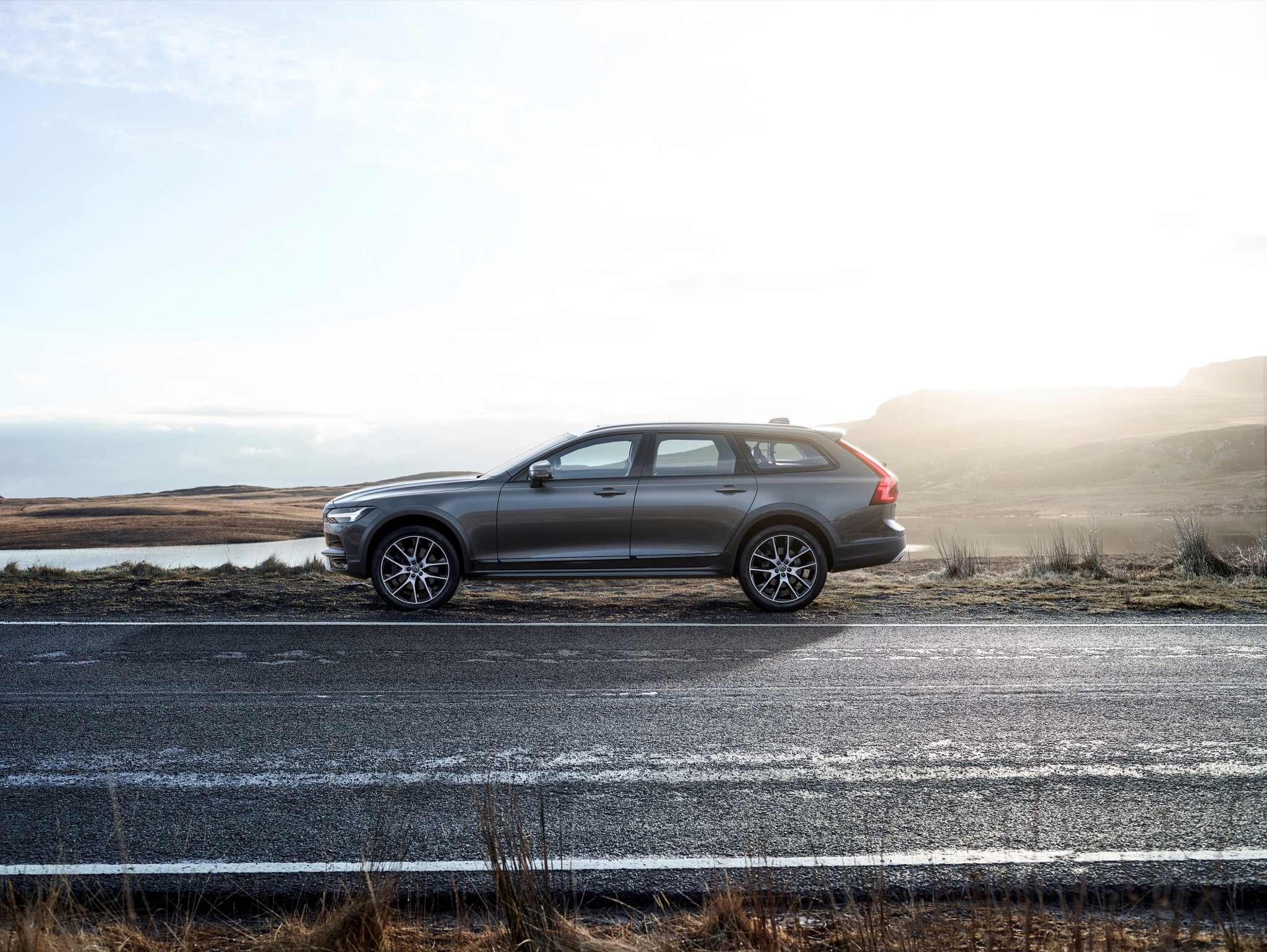 Volvo V90 Cross Country