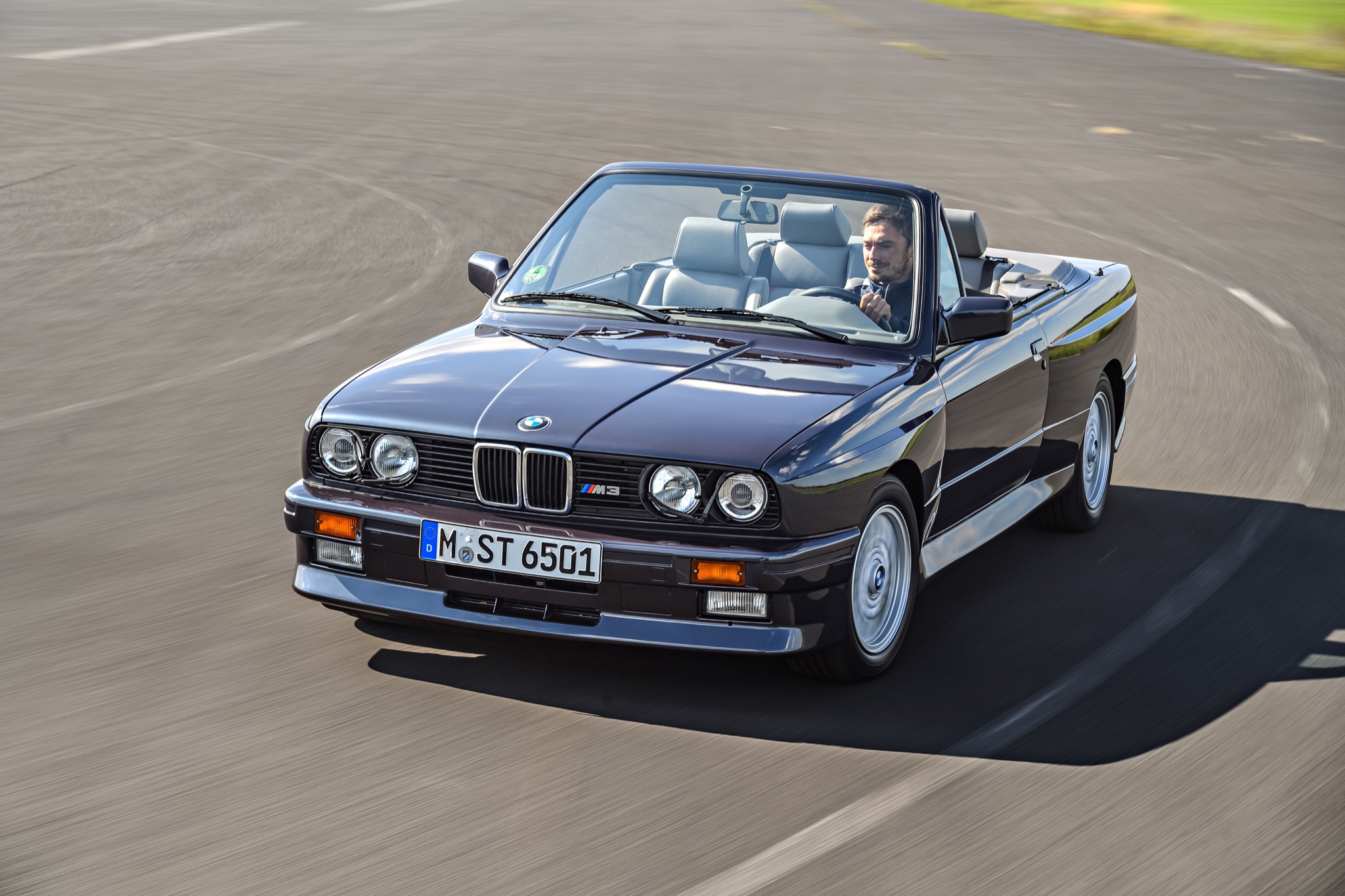 bmw-m3-e30-cabriolet-1