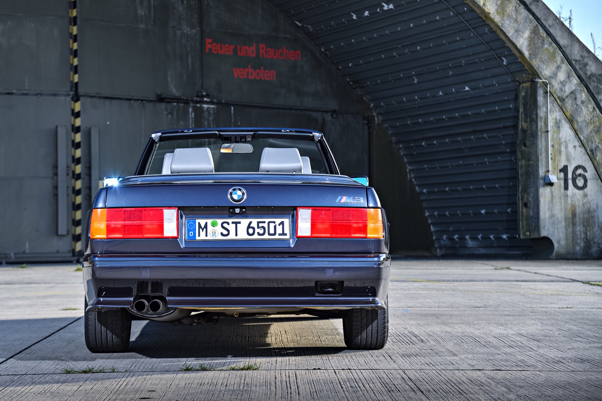 bmw-m3-e30-cabriolet-7