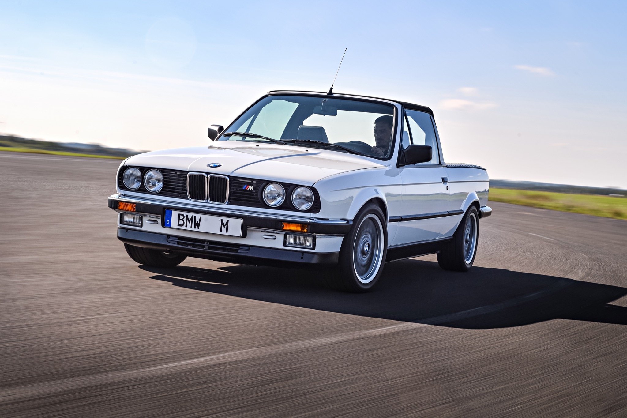 bmw-m3-e30-pickup-1