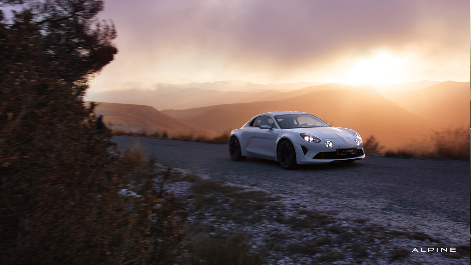 renault-alpine-2016-13