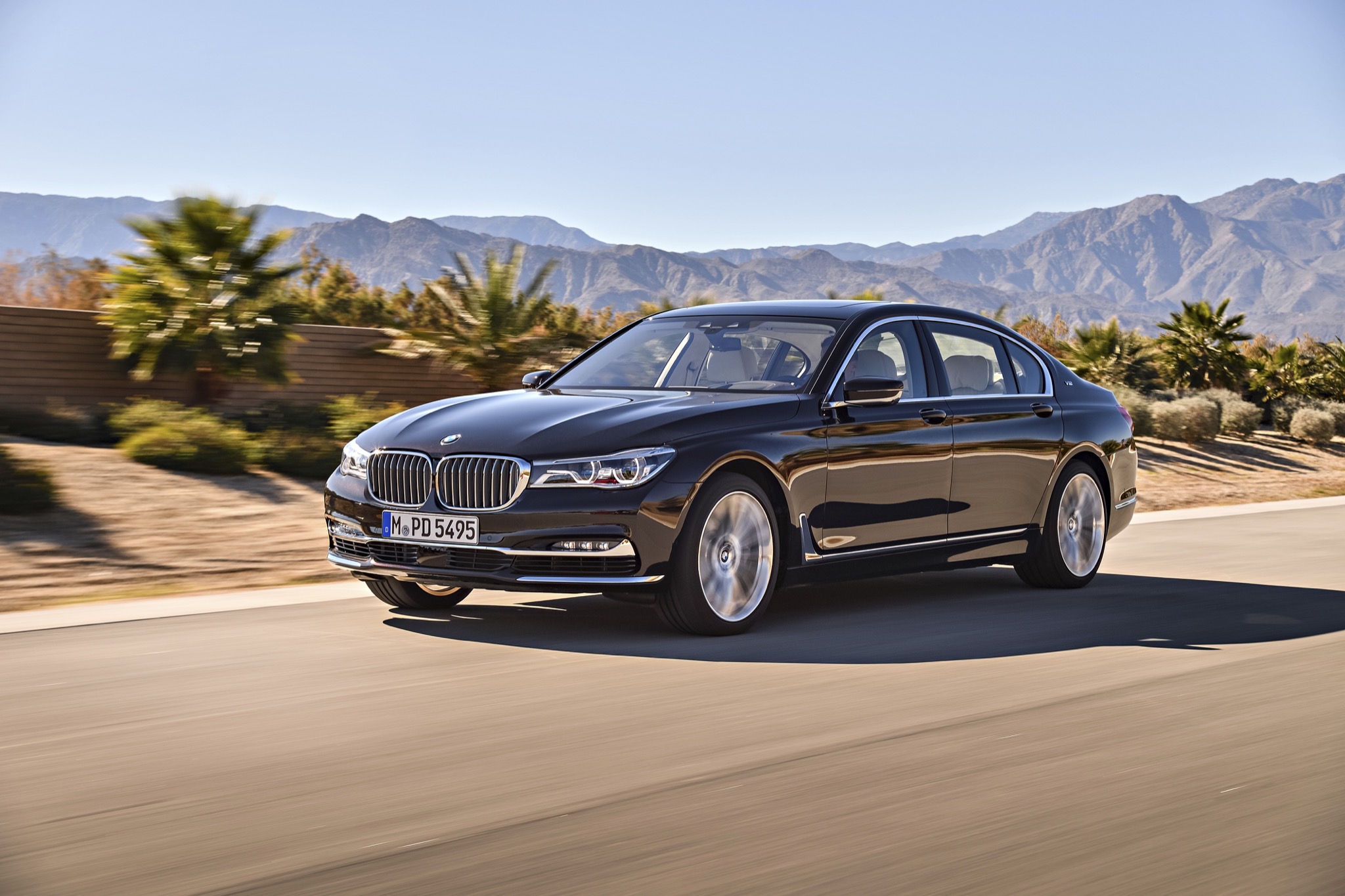 BMW M760 Li Excellence 4