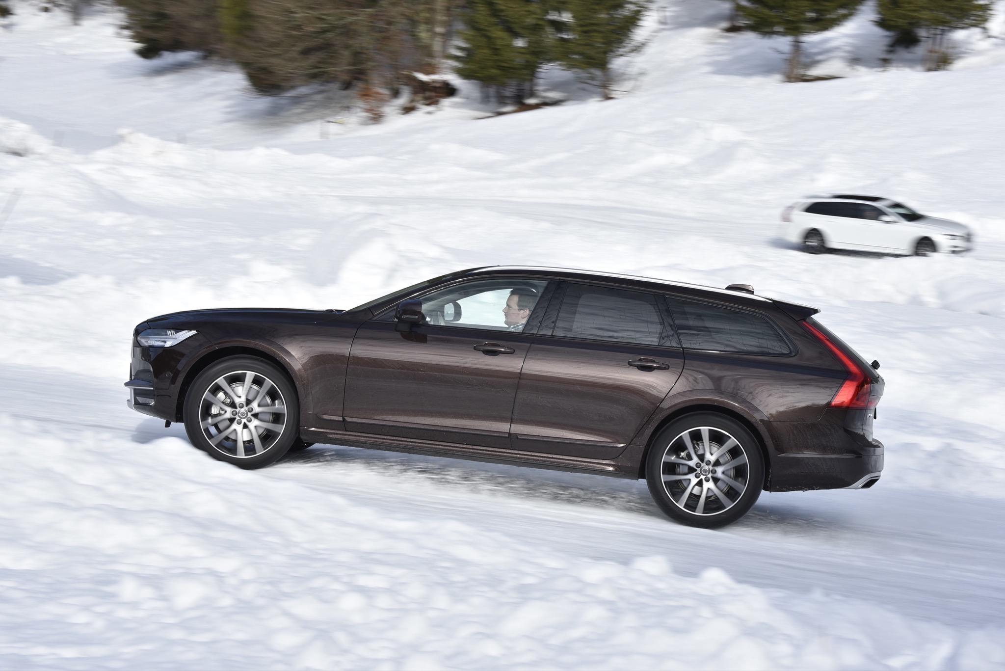 Volvo V90 Cross Country