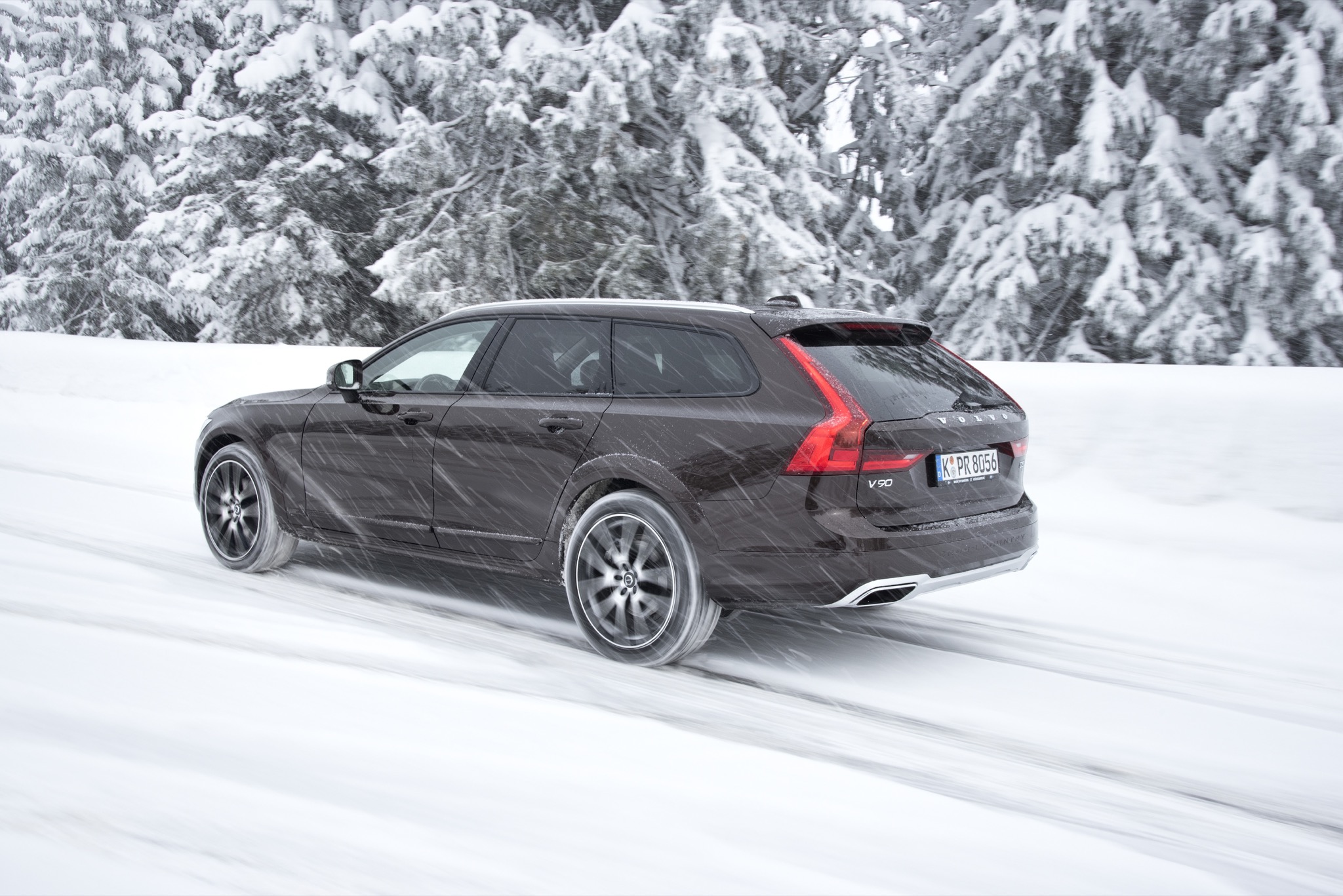 Volvo V90 Cross Country